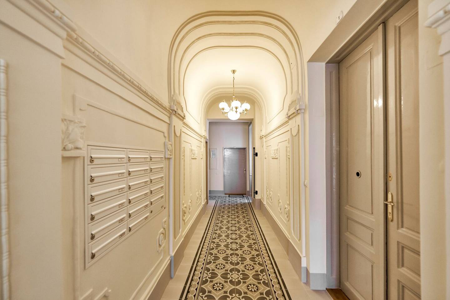 3-Zimmer-Wwohnung mit Loggia in Rögergasse 14B, Servitenviertel