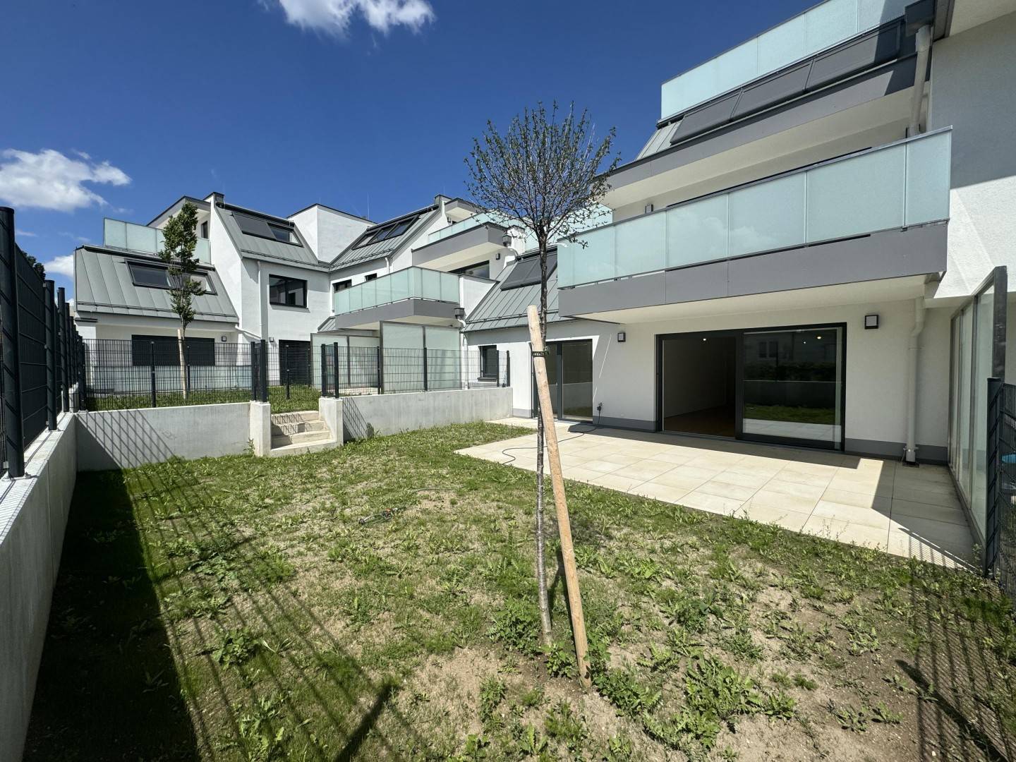 Wohnung mit Garten und Terrasse Erstbezug