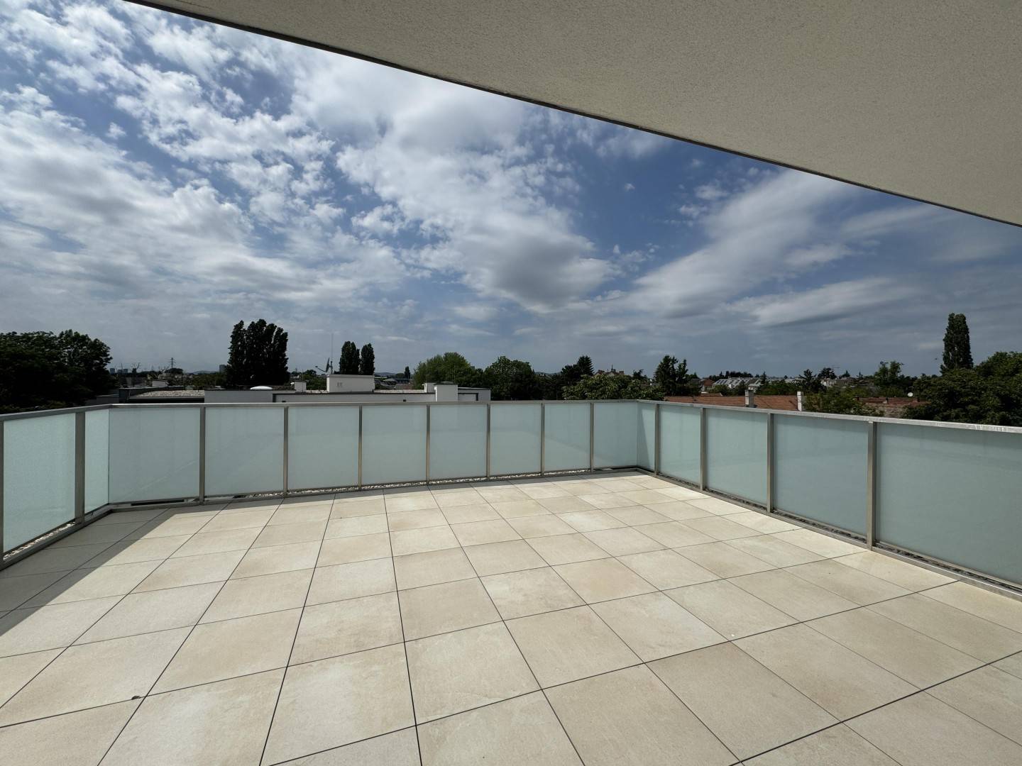 Penthouse mit drei Terrassen Erstbezug nahe U2