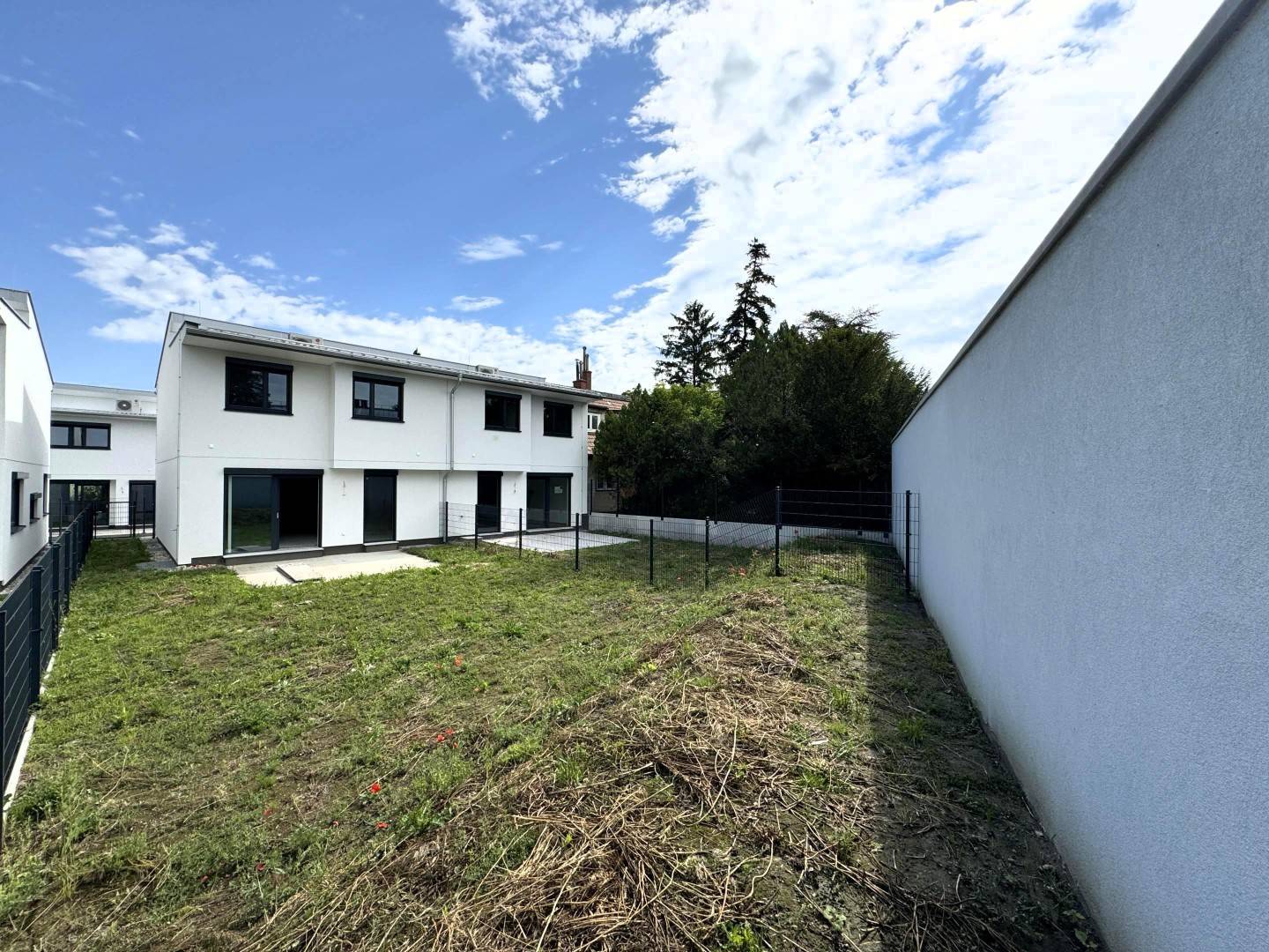 Doppelhaushälfte in Wien 22, Niedrigenergie, Terrasse & Garten