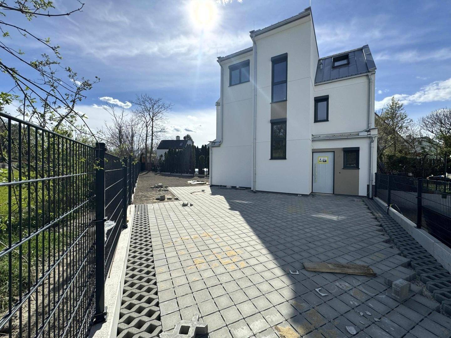 Neubau-Einfamilienhaus in Donaustadt, 170 m² Wohnfläche, Terrassen