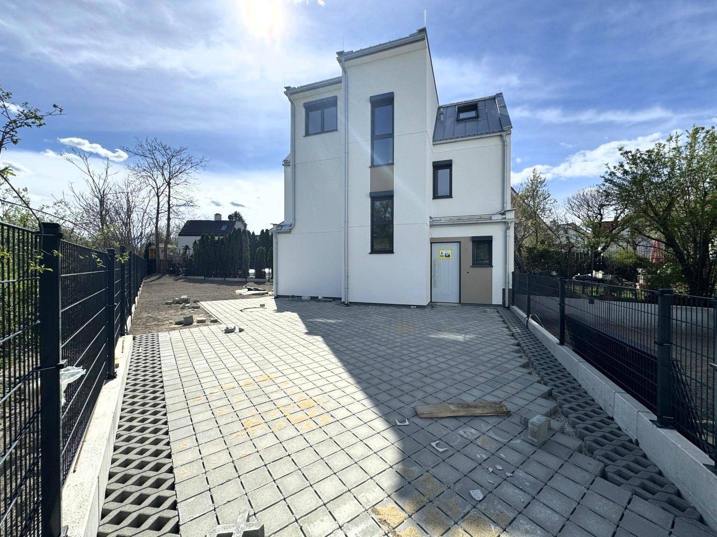 Neubau-Einfamilienhaus in Donaustadt, 170 m² Wohnfläche, Terrassen