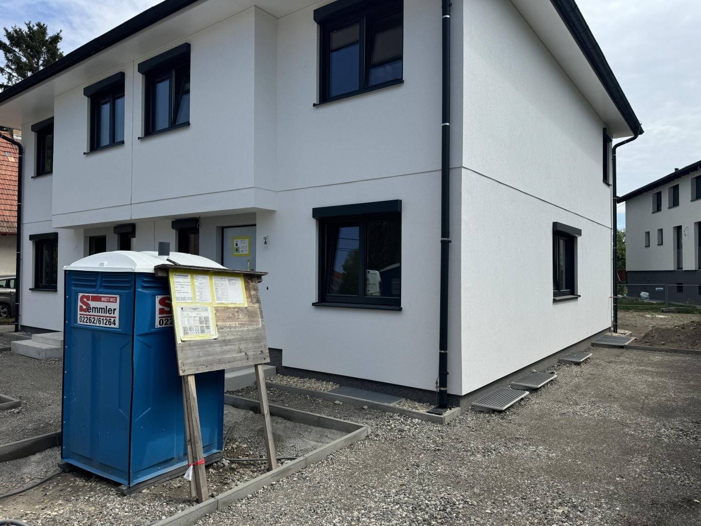 Doppelhaushälfte in Wien 1210 nahe U1 Leopoldau – 4 Zimmer, Terrasse