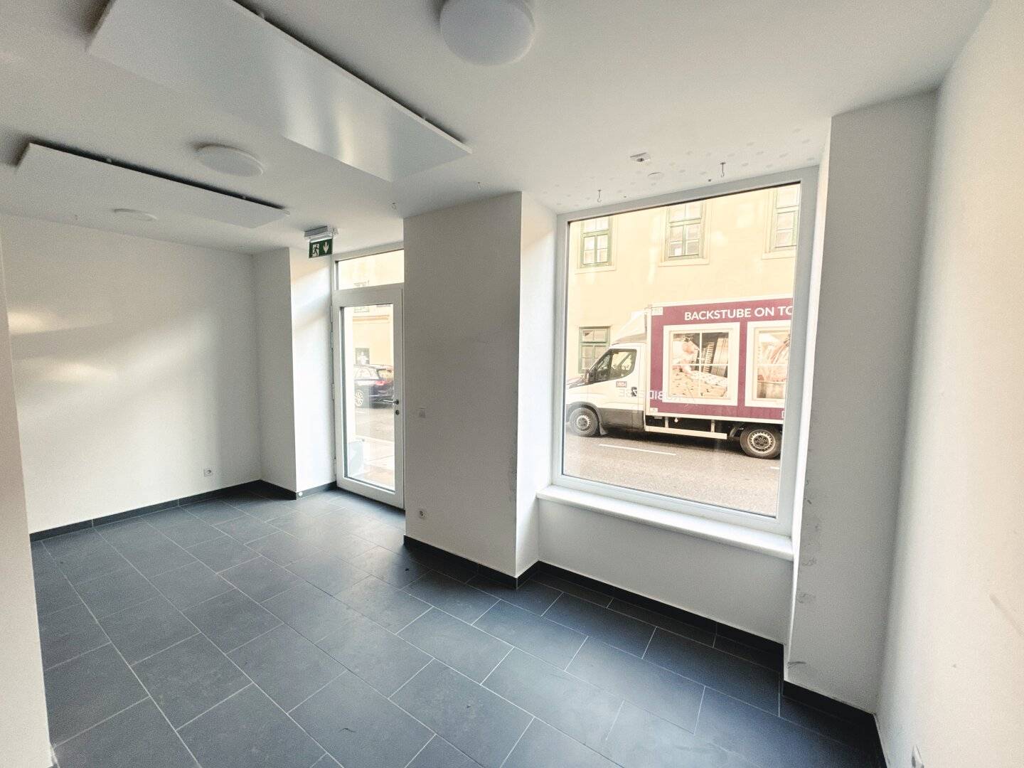 Perfect commercial premises in a highly frequented location
