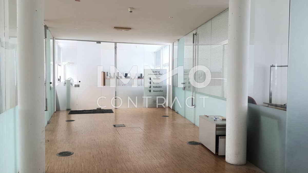 Apartment with atrium light barrier free and terraces