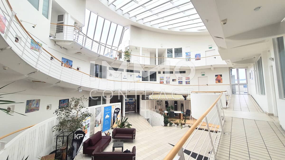 Apartment with atrium light barrier free and terraces