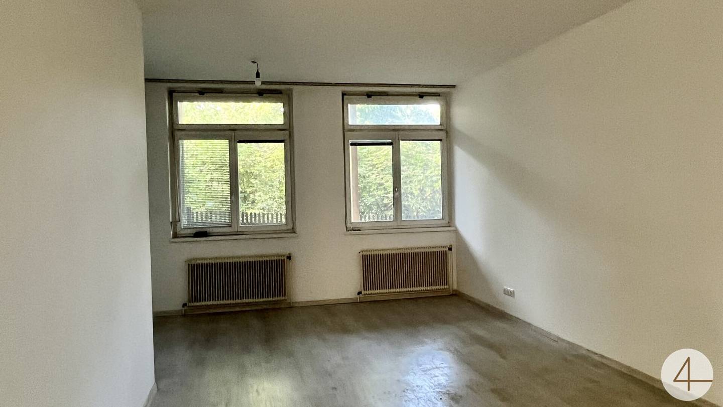 Investor apartment tenanted with rent guarantee