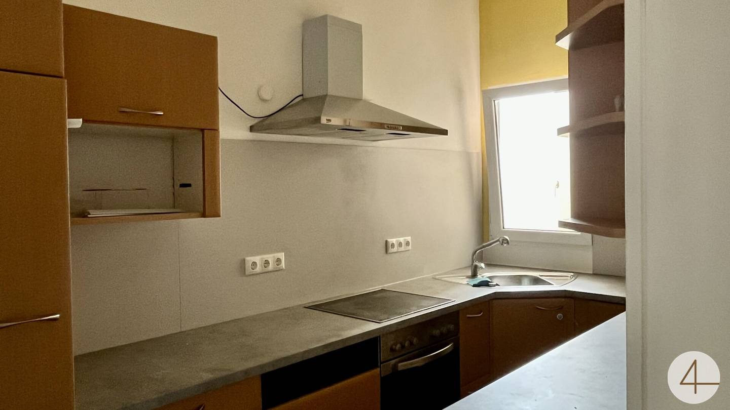 Investor apartment tenanted with rent guarantee