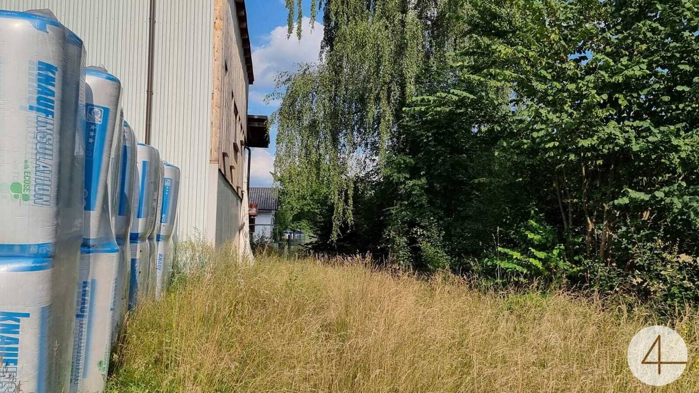 Gewerbeobjekt Litschau mit Hallen und Wohnungen