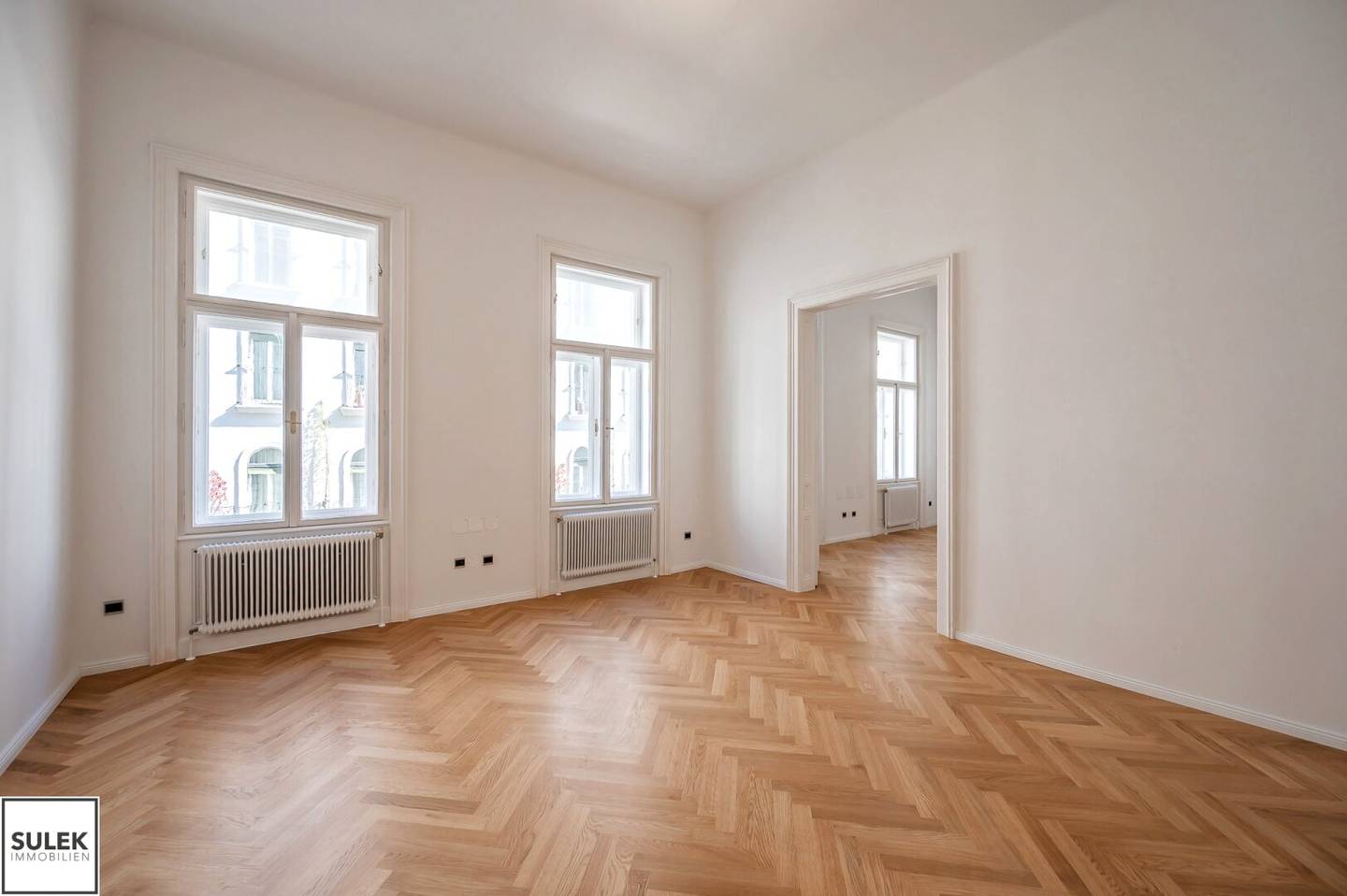 Altbauflair trifft Citynähe: schöne 4 Zimmer Wohnung in beliebter Lage - Zweitbezug nach Sanierung - bezugsfertig 1.10.2026