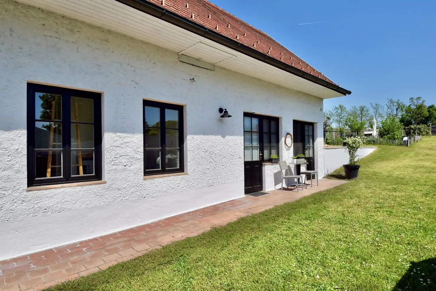 Living where others vacation – Dreamlike Streckhof with history & style?No wait, we must not add punctuation