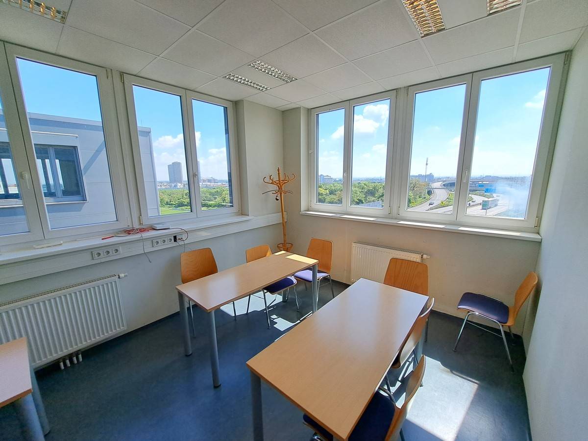 Gewerbeflächen mit Top-Ausstattung - für Schulungen, Labor und Produktion geeignet!