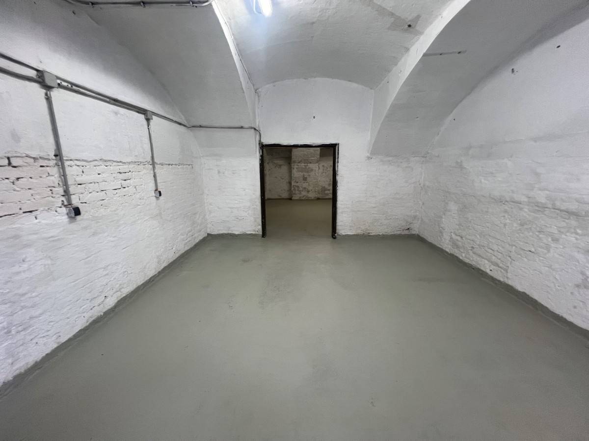 ++ Lager / Lokal am RENNWEG ++ Flexible Nutzung möglich