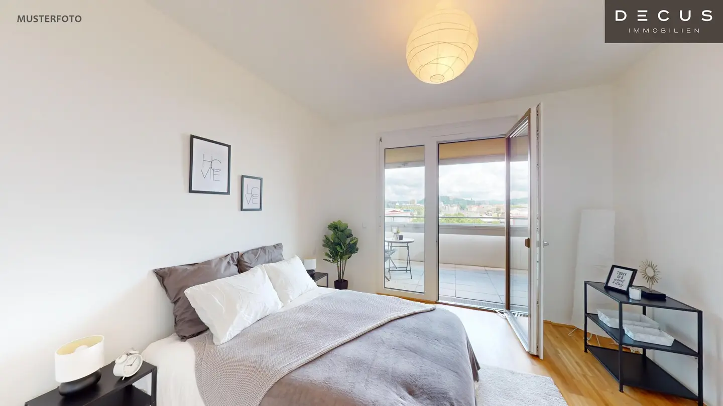 | 1. MONAT MIETFREI | 4. ETAGE | 2 ZIMMER | REININGHAUSPARK | SÜDAUSRICHTUNG