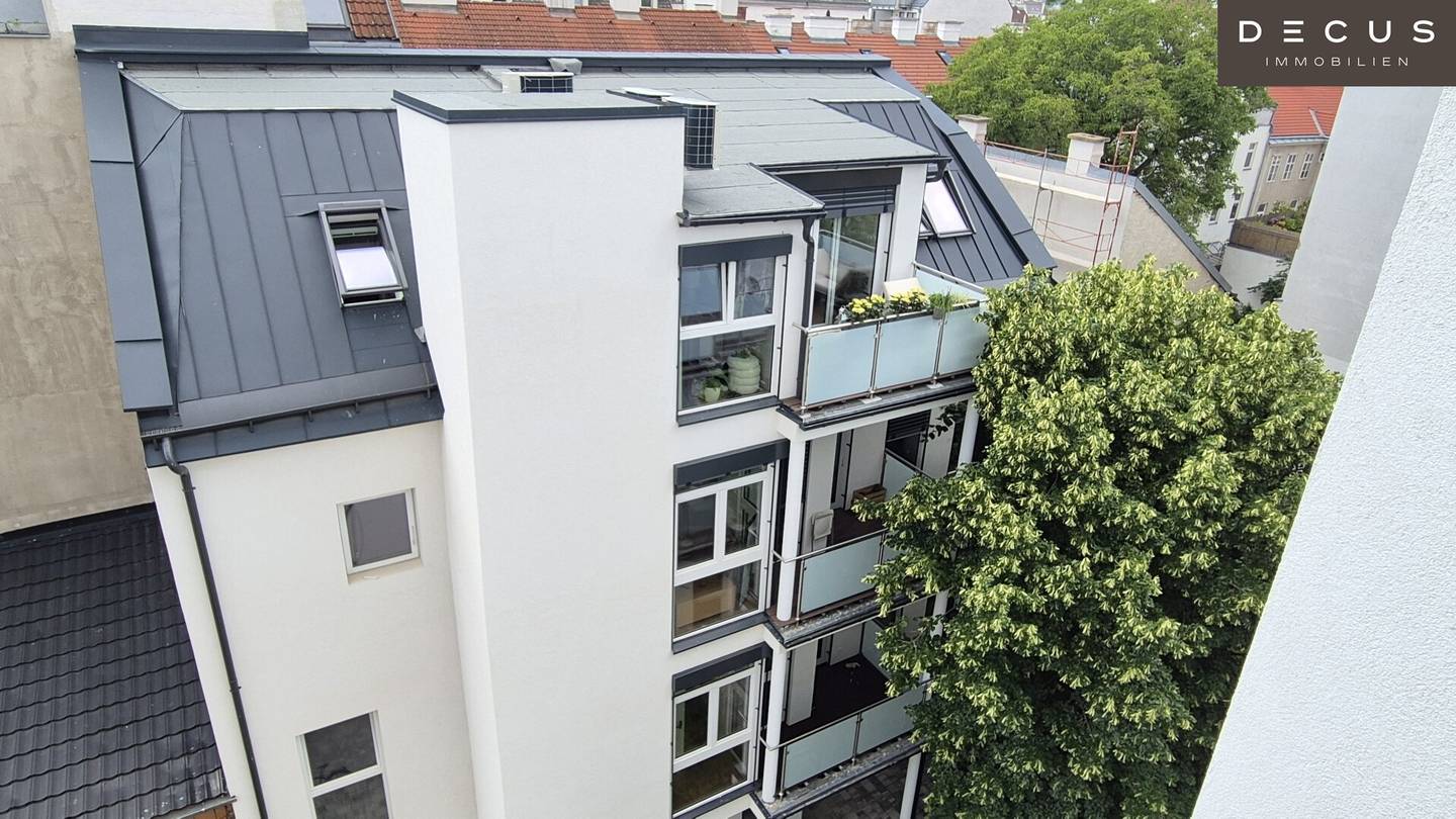 Bright attic conversion with outdoor areas in Vienna Ottakring