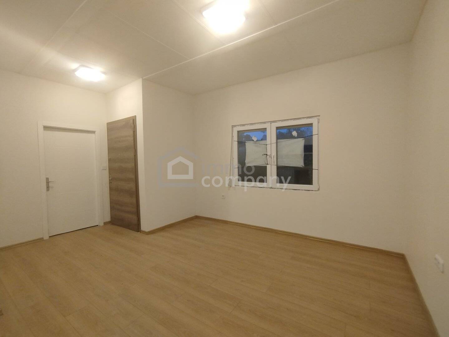 Cozy mobile home on leasehold land ideal for nature lovers