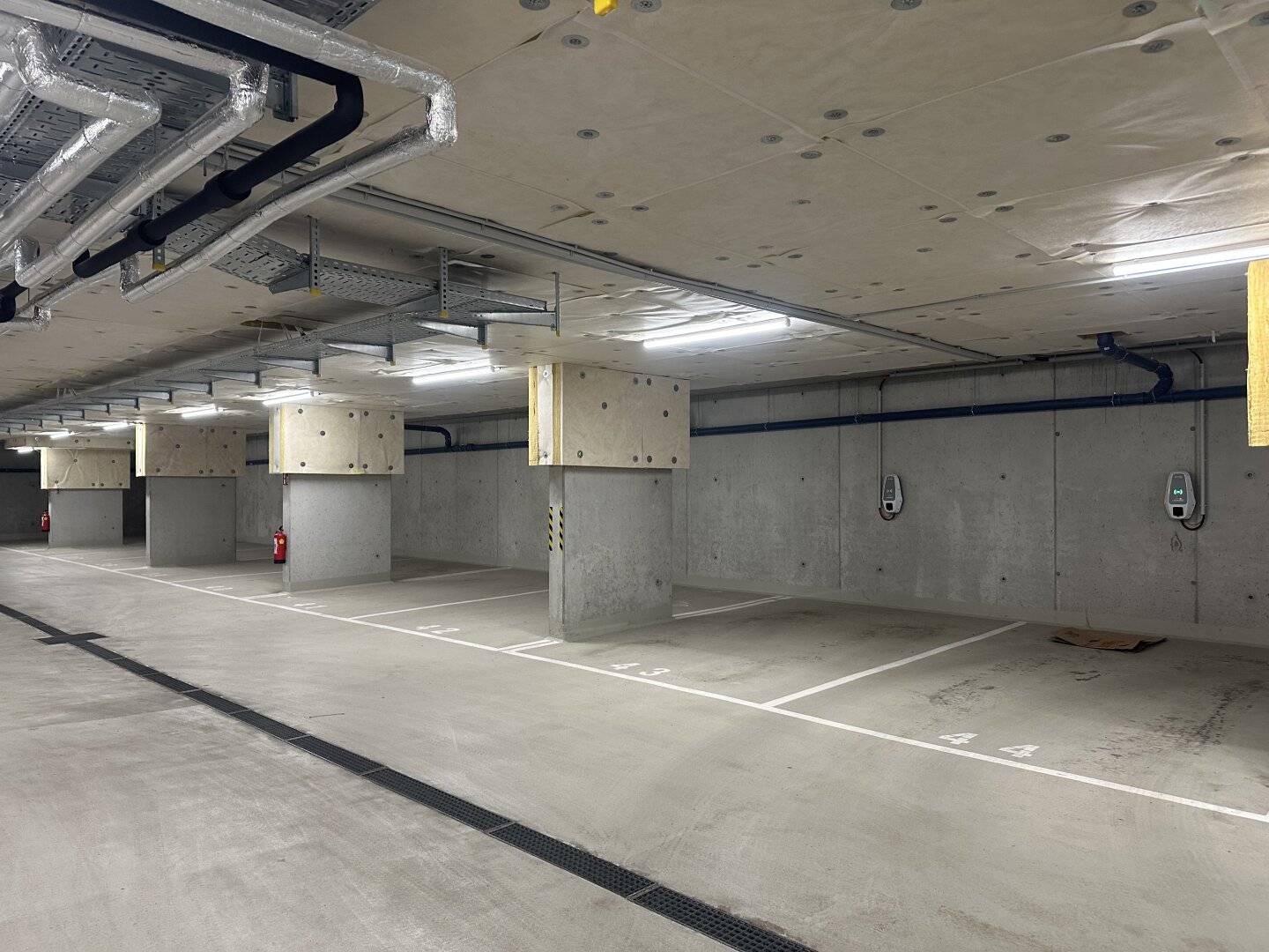 Sonnige, barrierefreie Wohnung mit Balkon, inklusive Stellplatz in der Garage, inkl. Küche- Nähe Bhf. Brunn am Gebirge