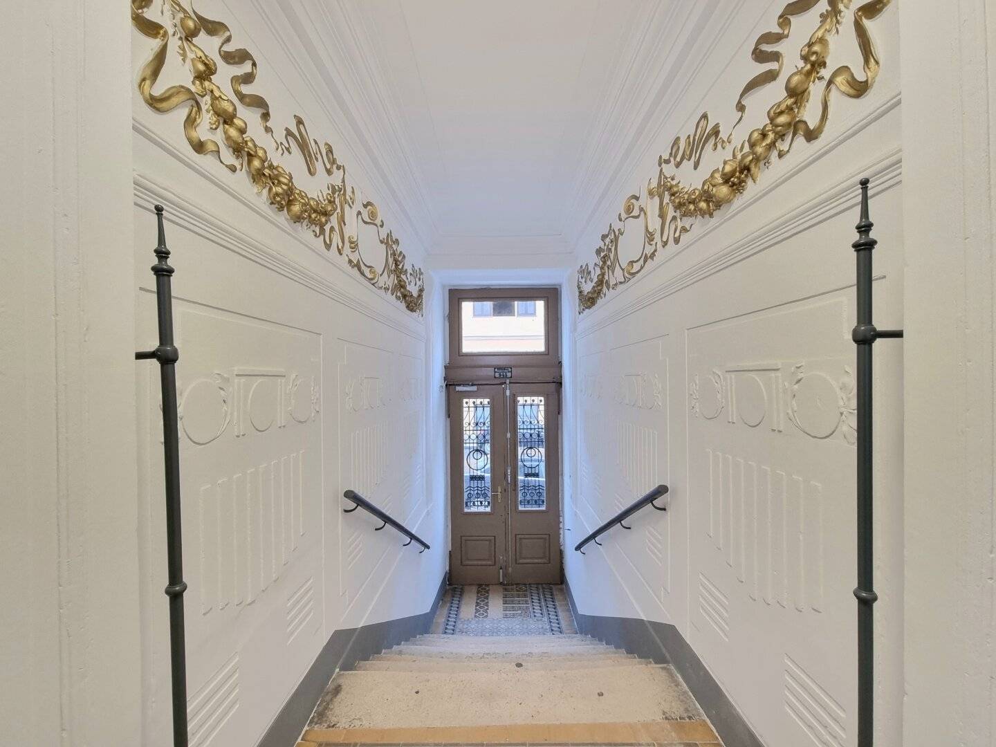 Altbau trifft modernen Wohngenuss - Charmante Details für ihr Wohlbefinden - Nahe U3 Hütteldorfer Straße