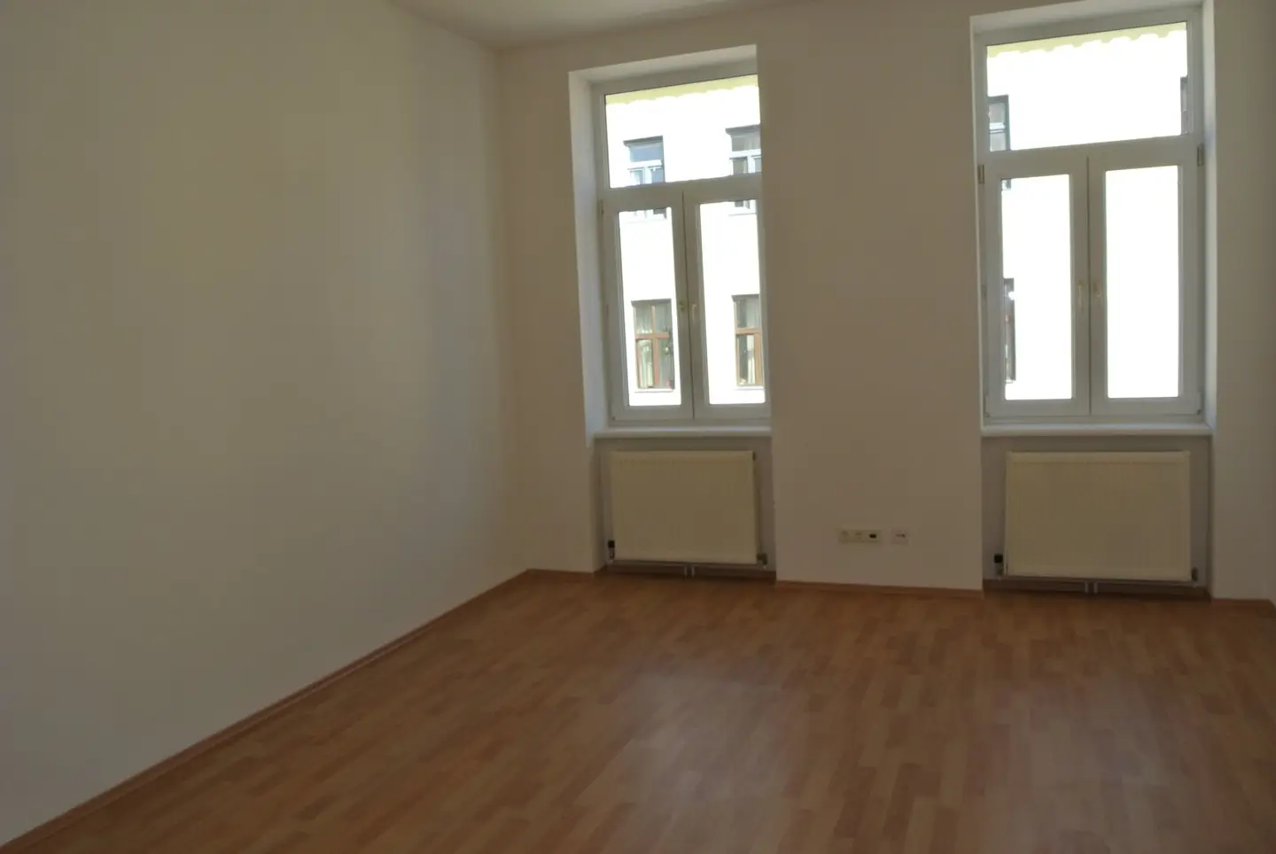 Apartment in historic building with fireplace