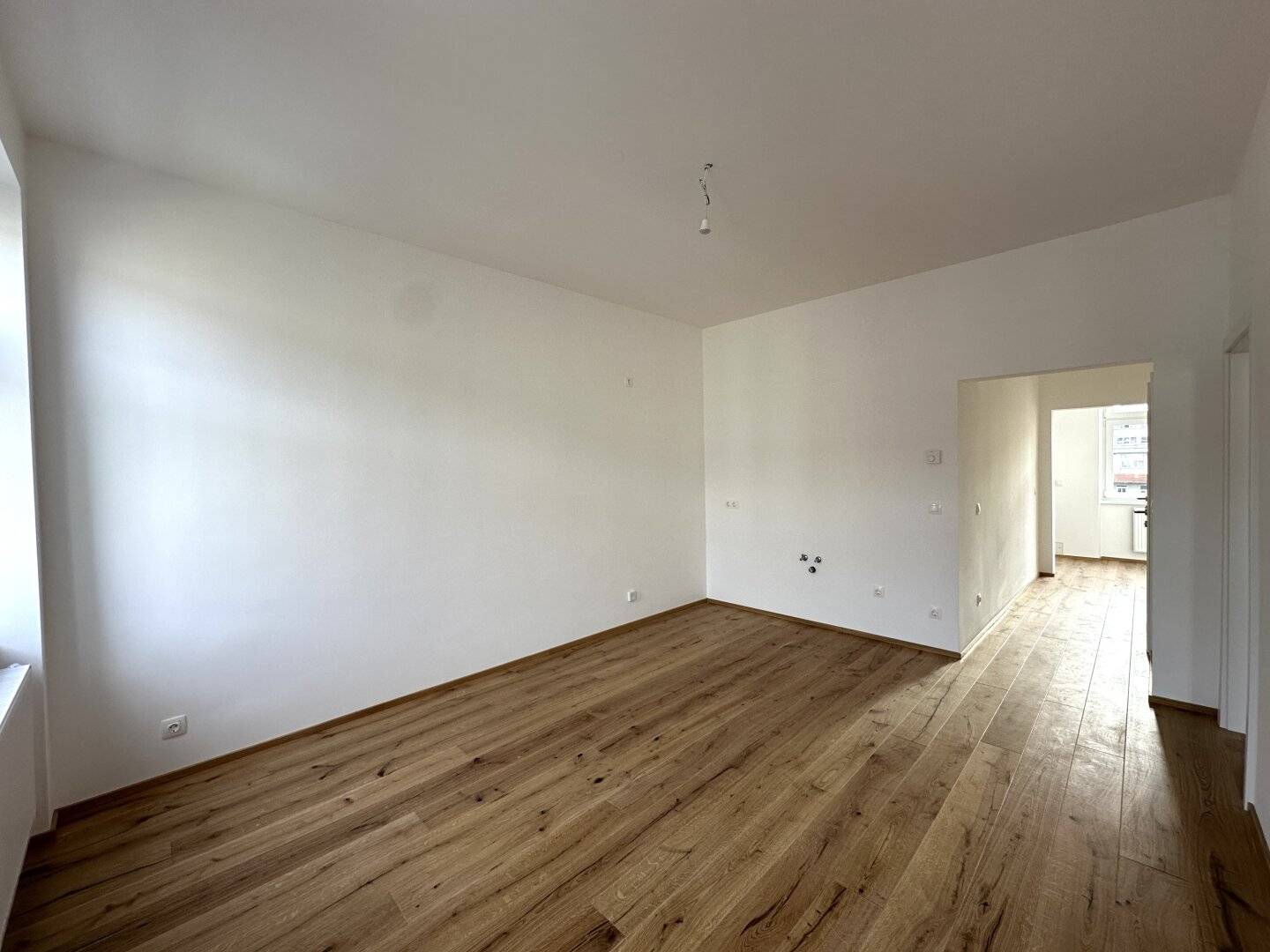 Altbauwohnung Erstbezug komplett saniert