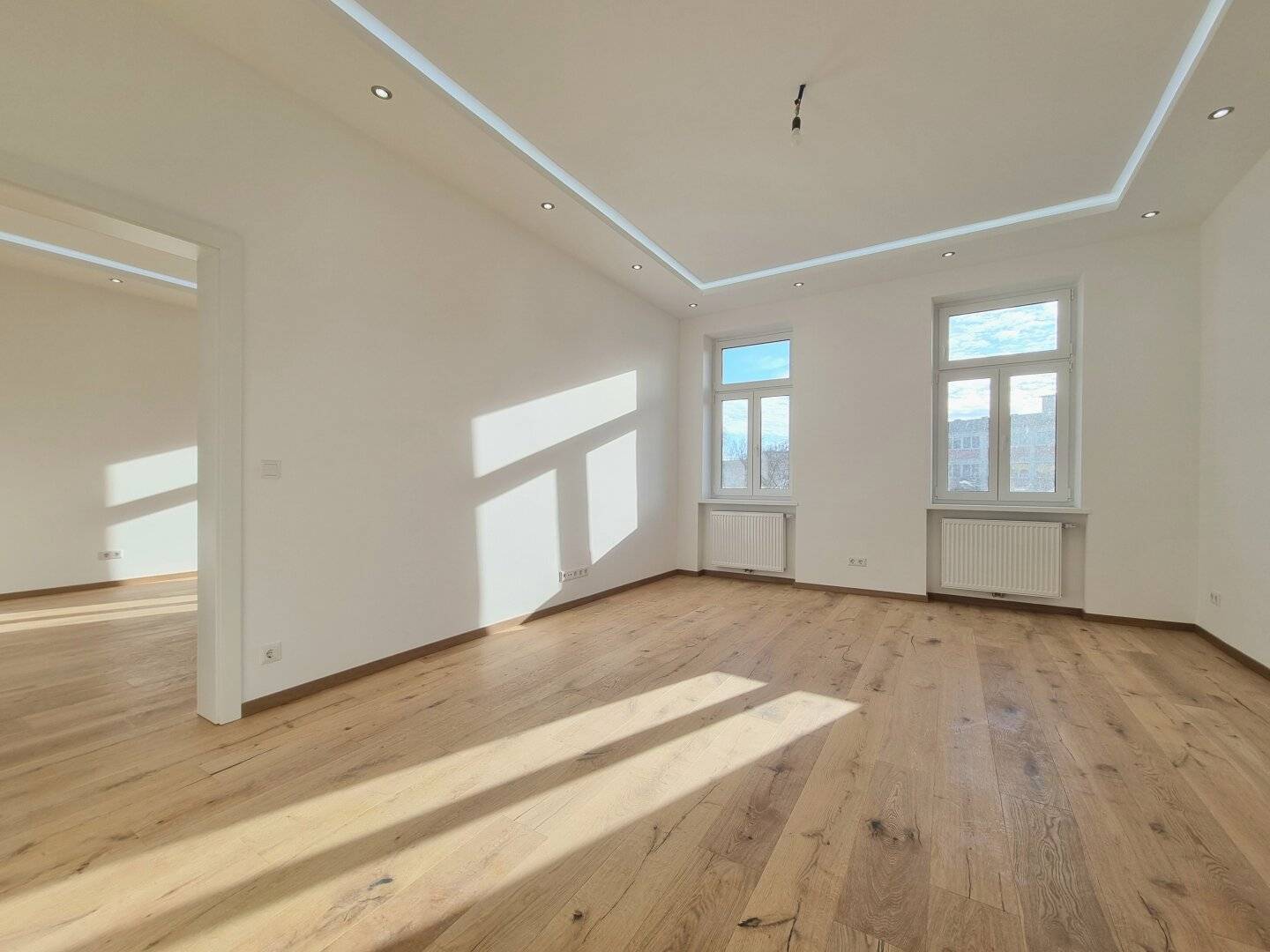 Top Altbau- 2 Zimmer mit tollen, charmanten Details- Elegantes Wohnen Nähe U3 Hütteldorfer Straße und U4
