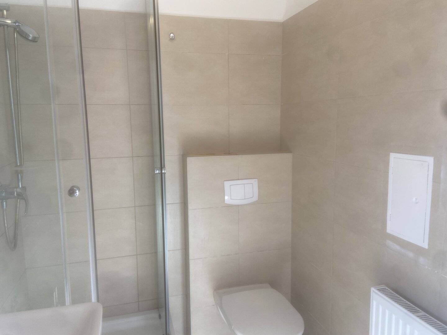 Attic apartment with classic charm near U1