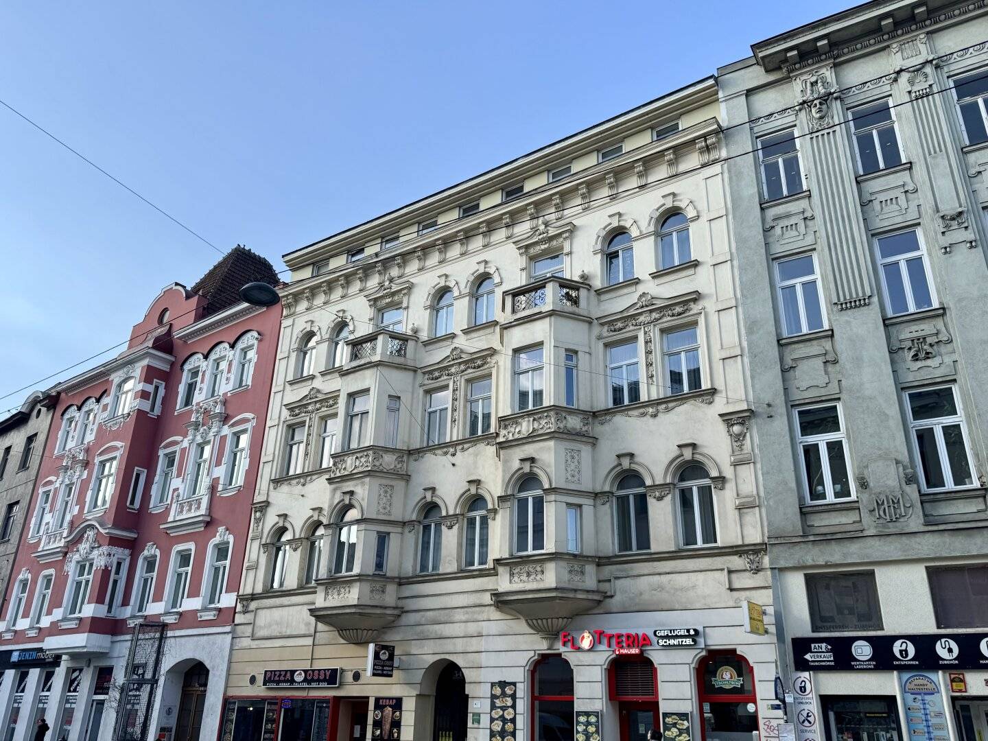 Gepflegte 2-Zimmer-Wohnung im EG in Wien 15, ruhige Innenhoflage