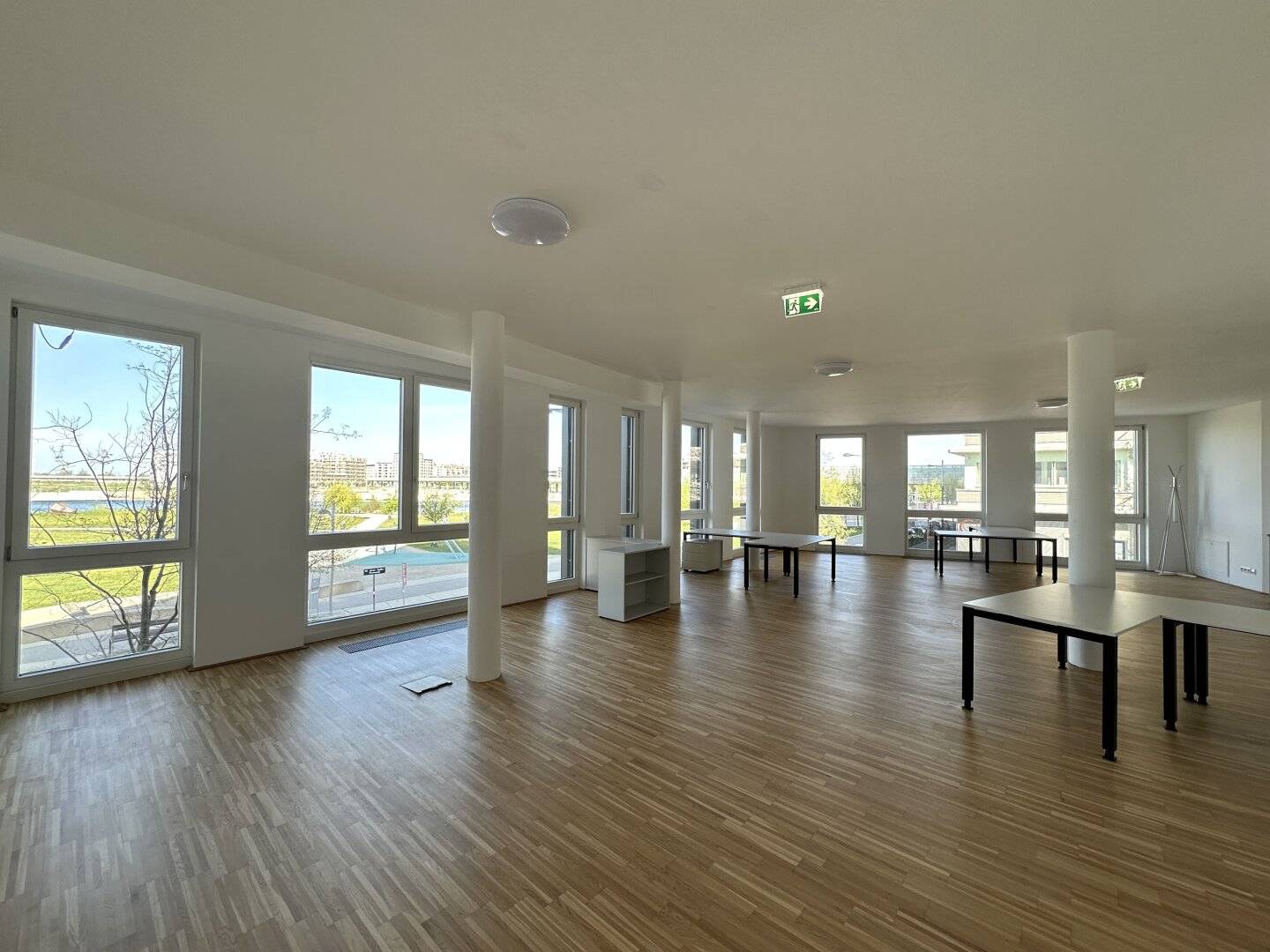Neubau Bürofläche 106 m² in Seestadt, nahe U2 Seestadt mit Lift