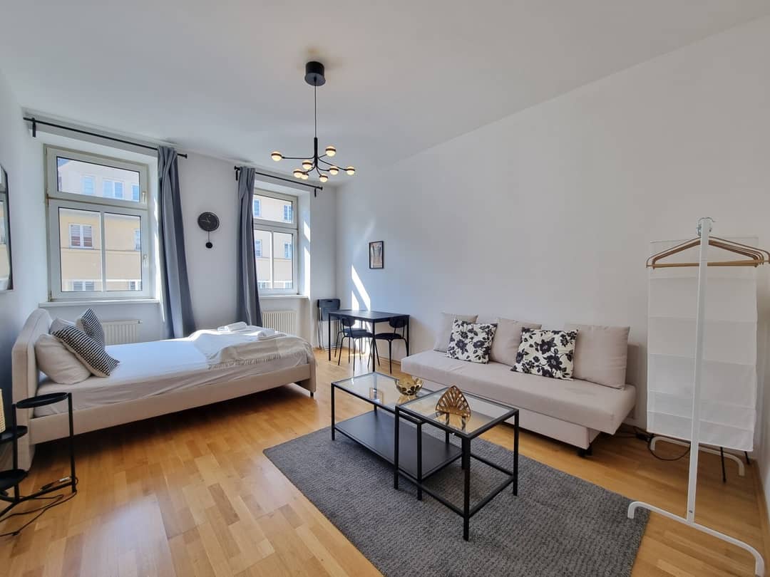 Wohnung Altbau ruhige Lage mit Einbauküche