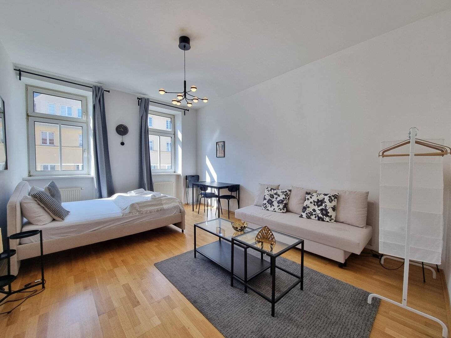 Freundliche 2 Zimmer mit Altbaucharme in ruhiger Lage - Bahnhof Hernals in der Nähe