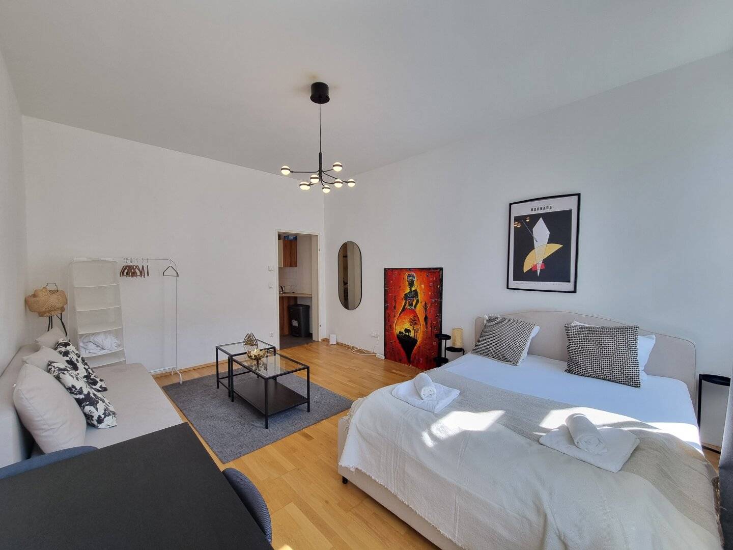 Freundliche 2 Zimmer mit Altbaucharme in ruhiger Lage - Bahnhof Hernals in der Nähe
