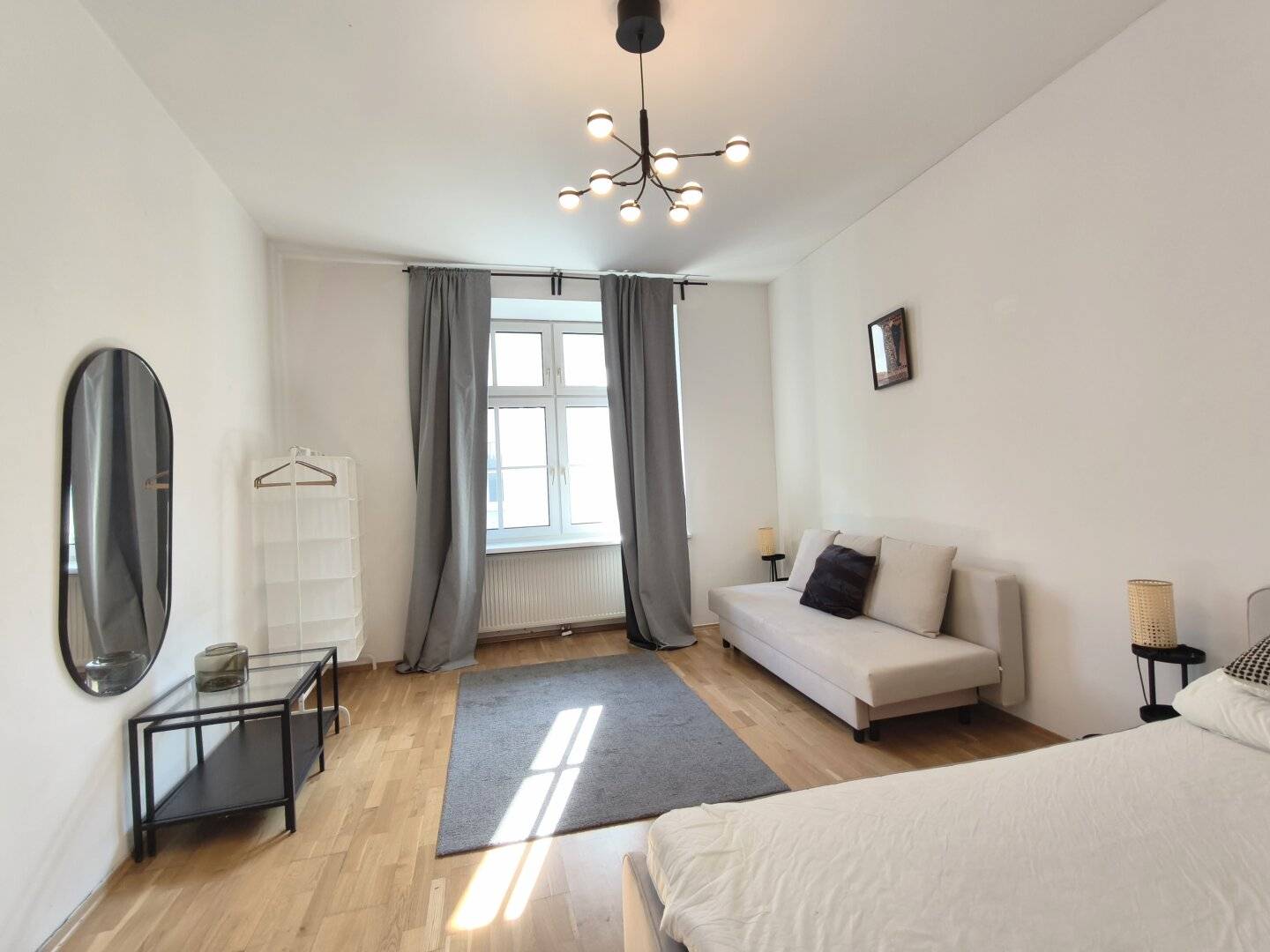 Ruhige Hofwohnung - Gute Aufteilung - Bahnhof Hernals in der Nähe