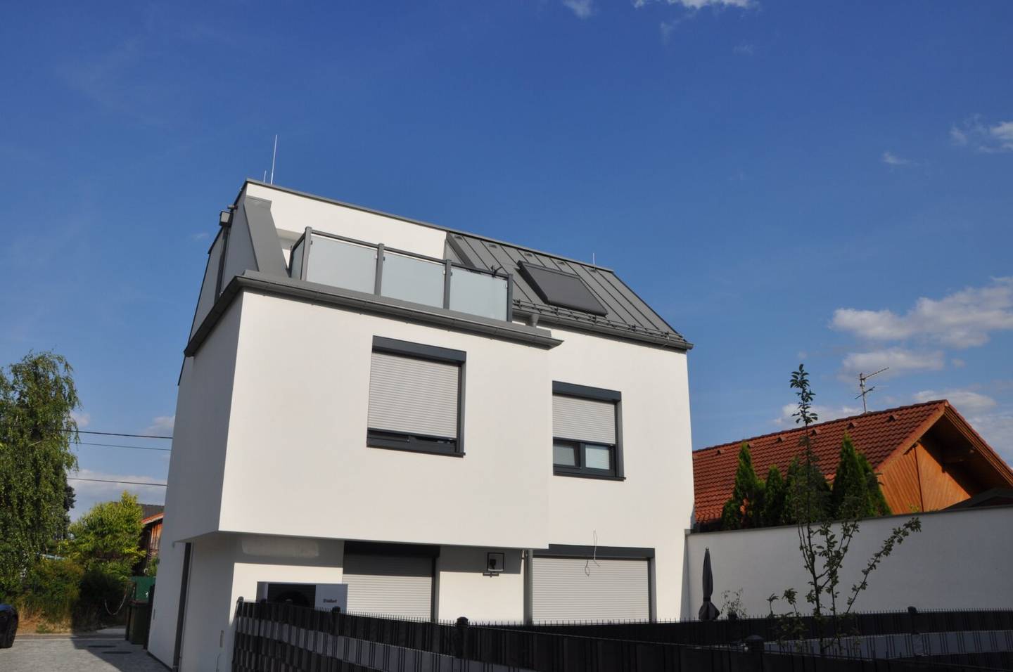 PROVISIONSFREI - OPTIONAL SCHLÜSSELFERTIG - WÄRMEPUMPE - 5 ZIMMER & ELEKTRISCHE BESCHATTUNG!