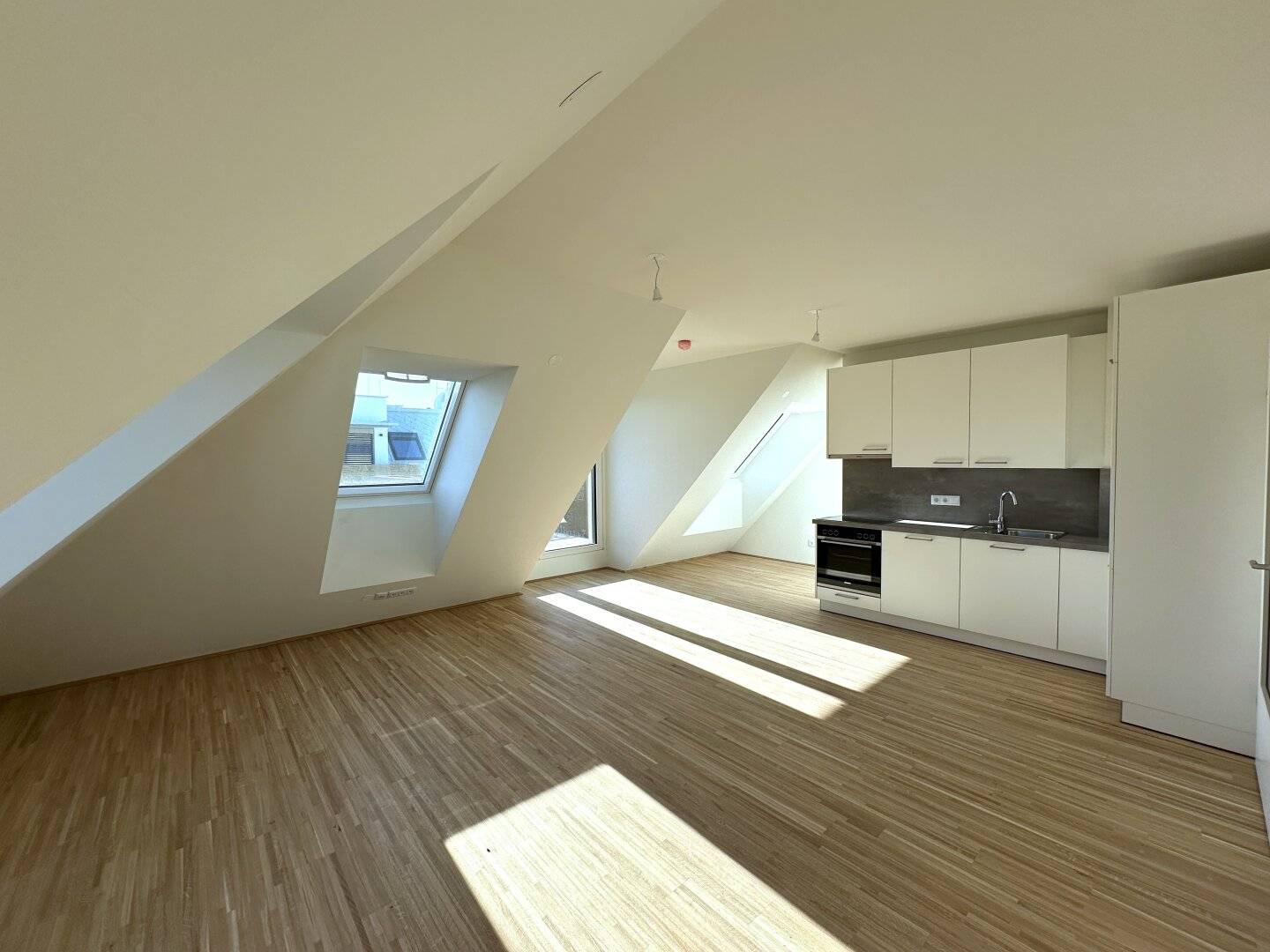 Dachgeschosswohnung Erstbezug Kagraner Platz Terrasse