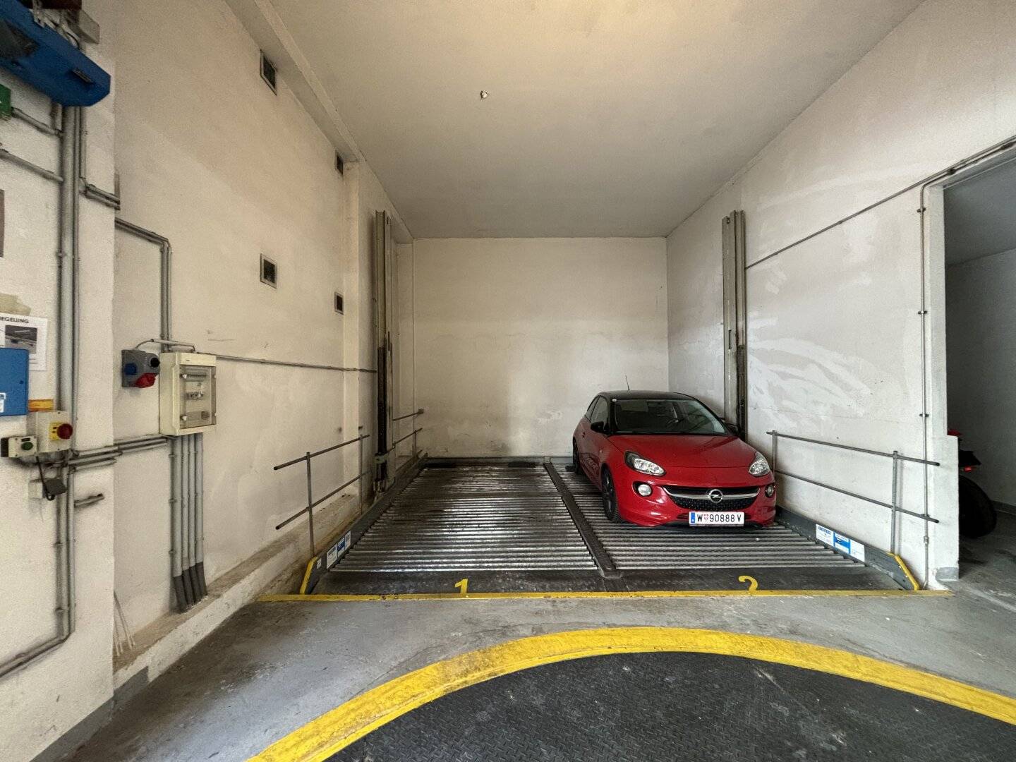 Garage parking space in the 4th district of Vienna for rent