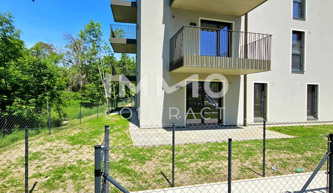 Erdgeschosswohnung mit eigenem Garten und Terrasse
