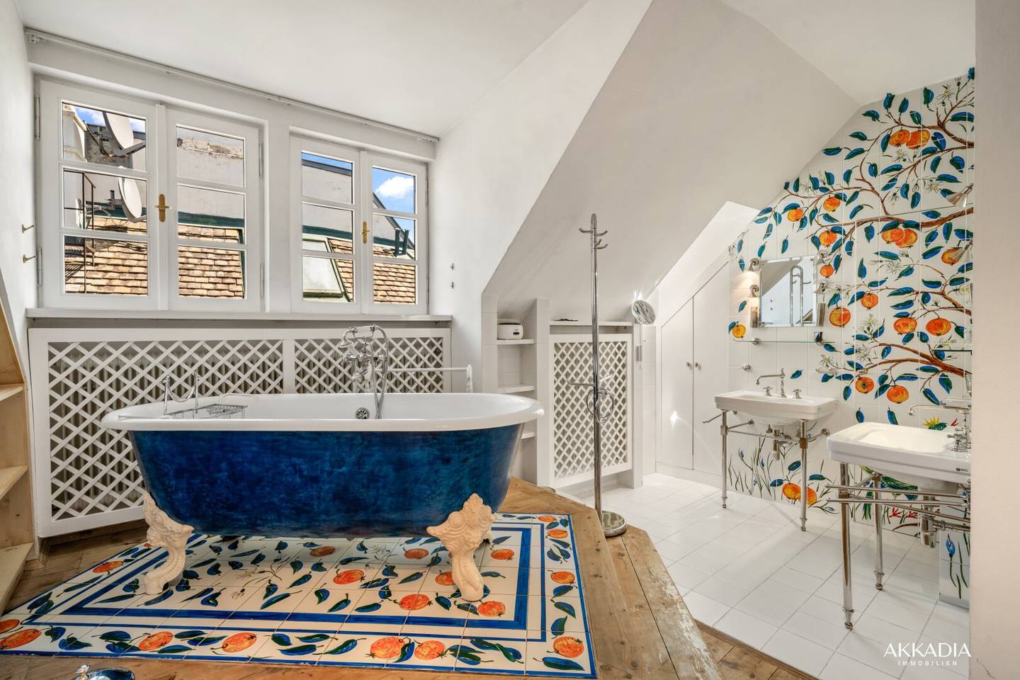 Exclusive refuge with pool and garden in an absolute quiet location