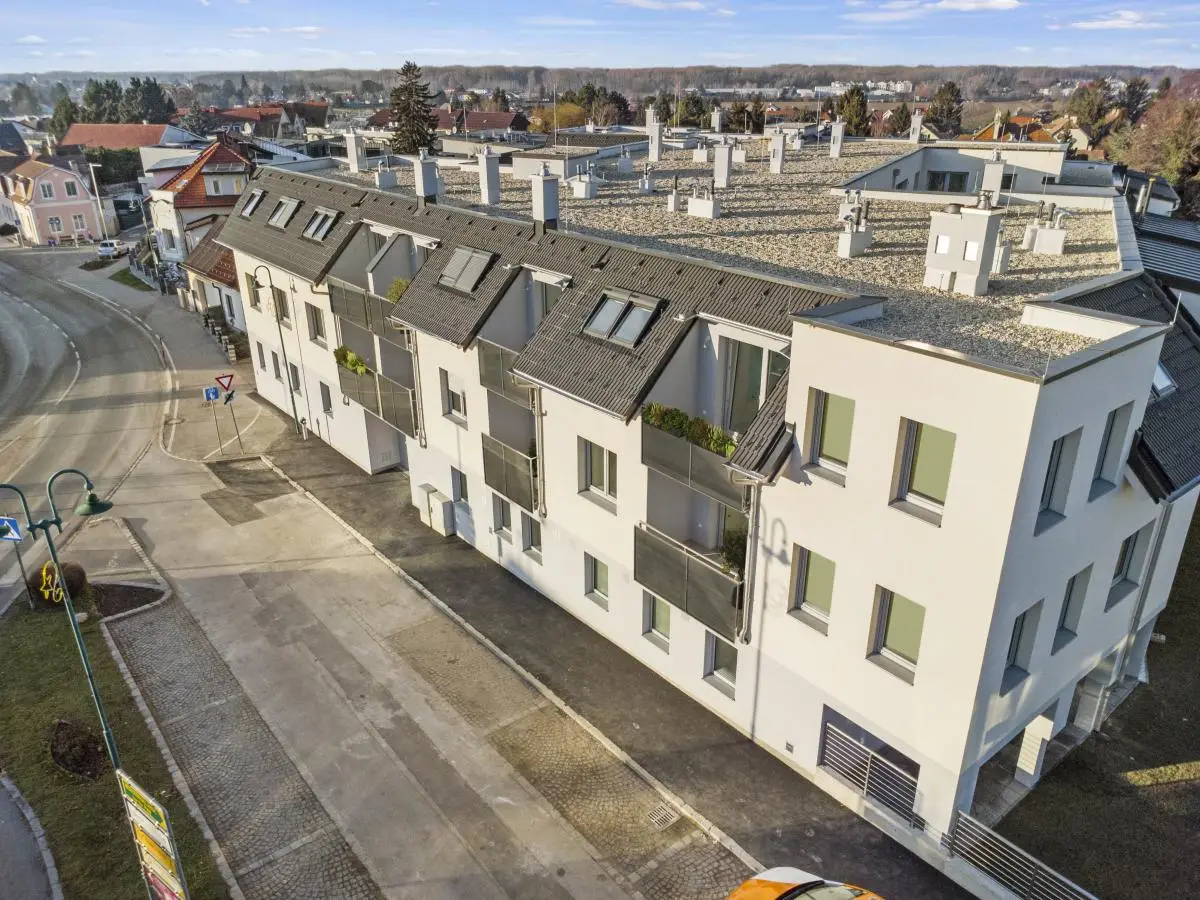 ++ NEUBAU und ERSTBEZUG ++ 3 Zimmer mit Terrasse und Küche