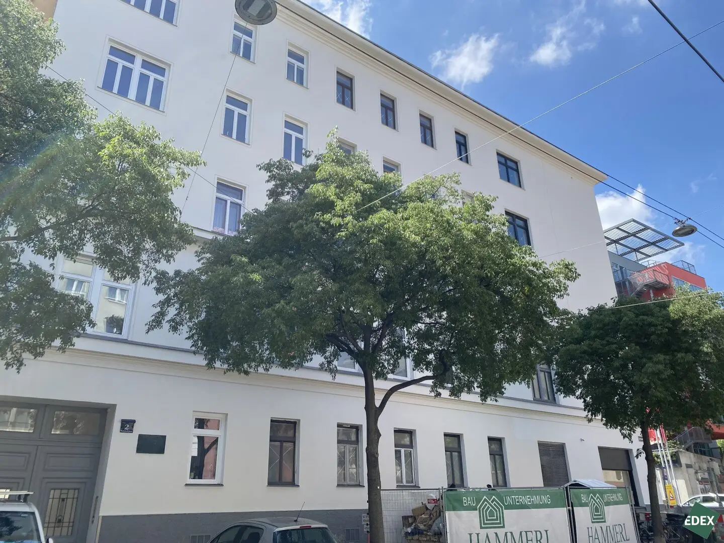 Renovation-needed studio apartment with very good connections to the Innere Stadt