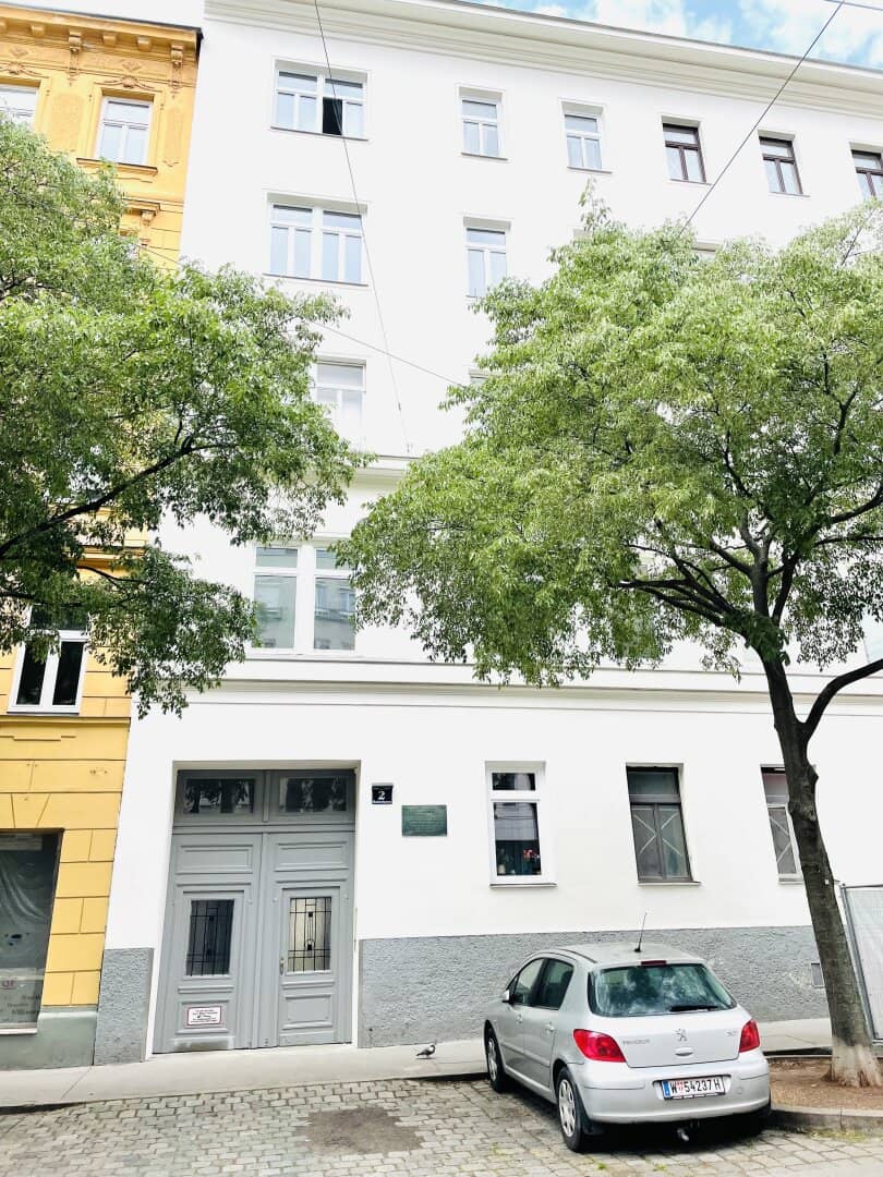 Stadt-Wohnung, 2-Zimmer - mit Potential