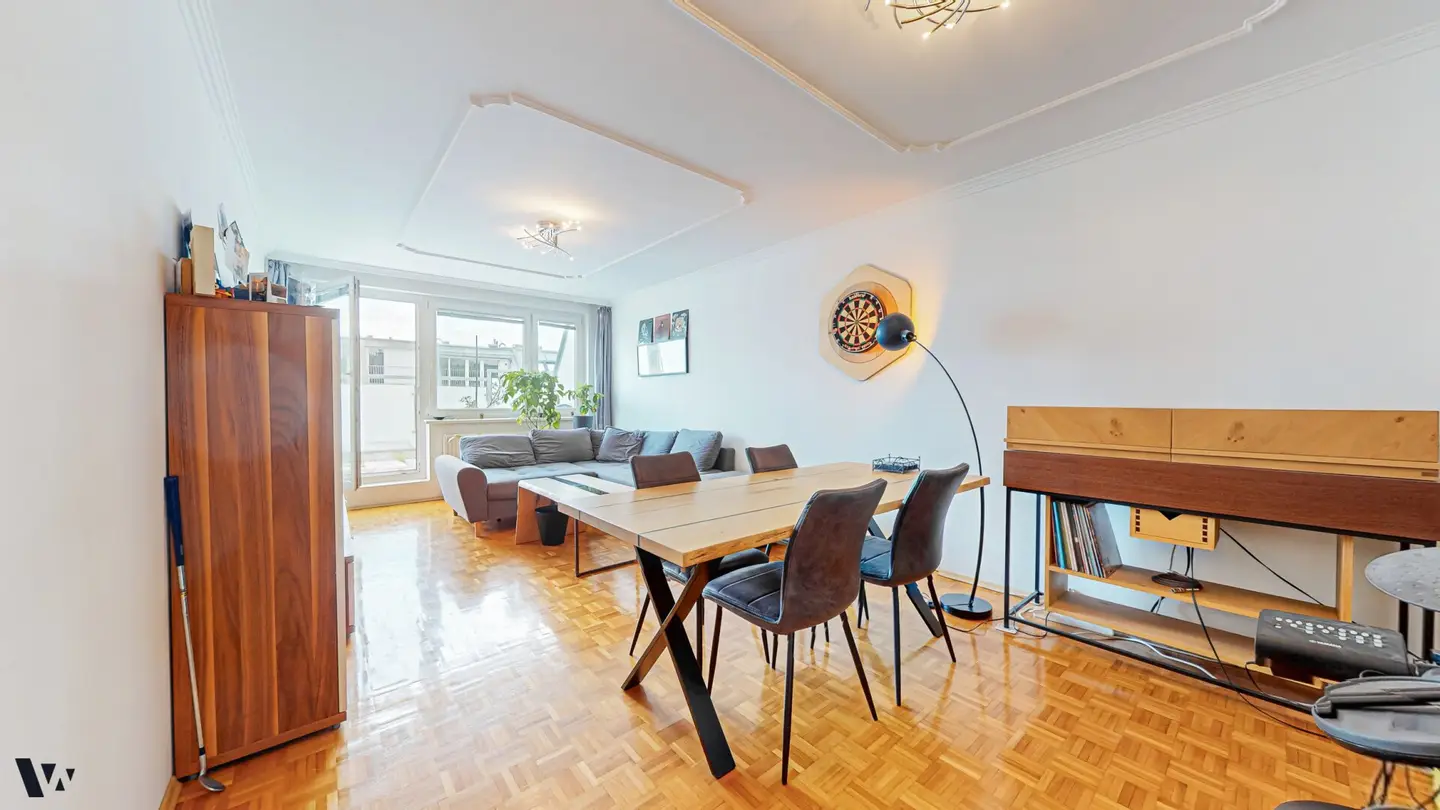18 m² TERRASSENTRAUM | CHARMANTE 2-ZIMMER-WOHNUNG IN U-BAHN-NÄHE