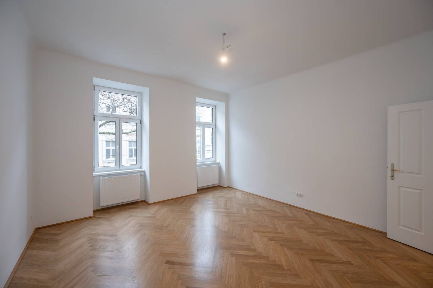 New first occupancy fantastic two room apartment in a great location