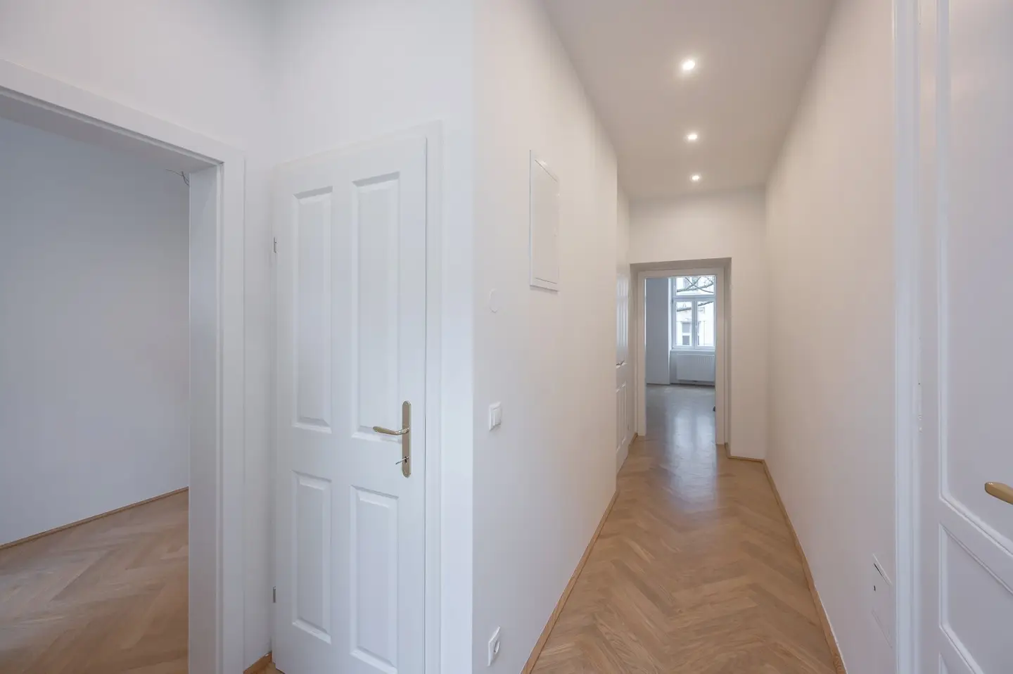 ++NEU++ 2-Zimmer-Altbau-Erstbezug nahe U-Bahn mit Abstellraum