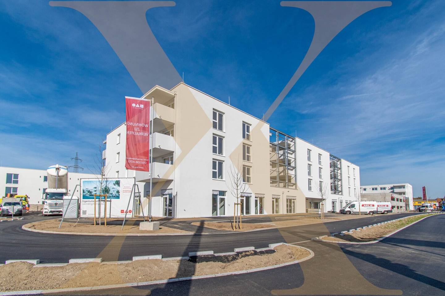 Newly built office, practice or commercial spaces with flexible build-out options for rent on Salzburger Straße
