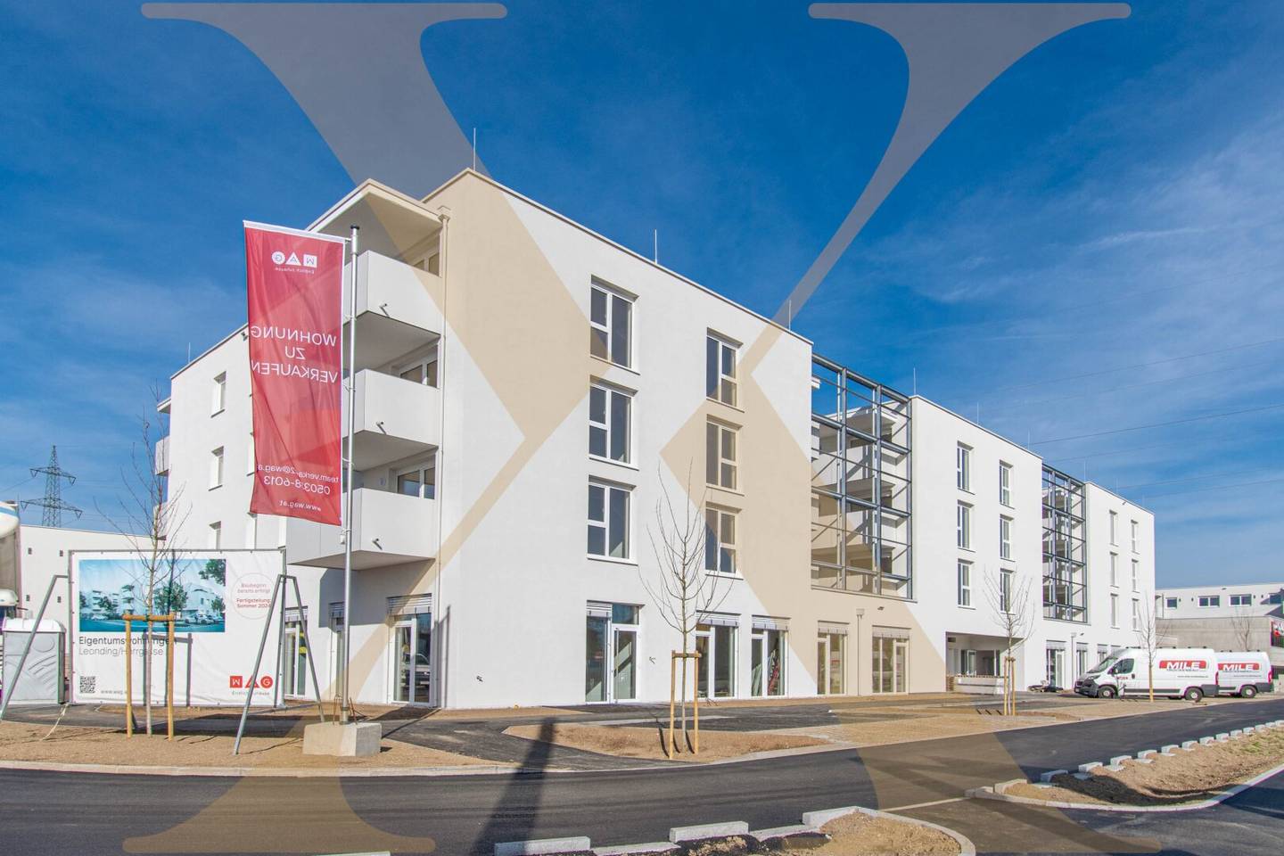 Newly built office, practice or commercial spaces with flexible fit-out options for rent on Salzburger Straße