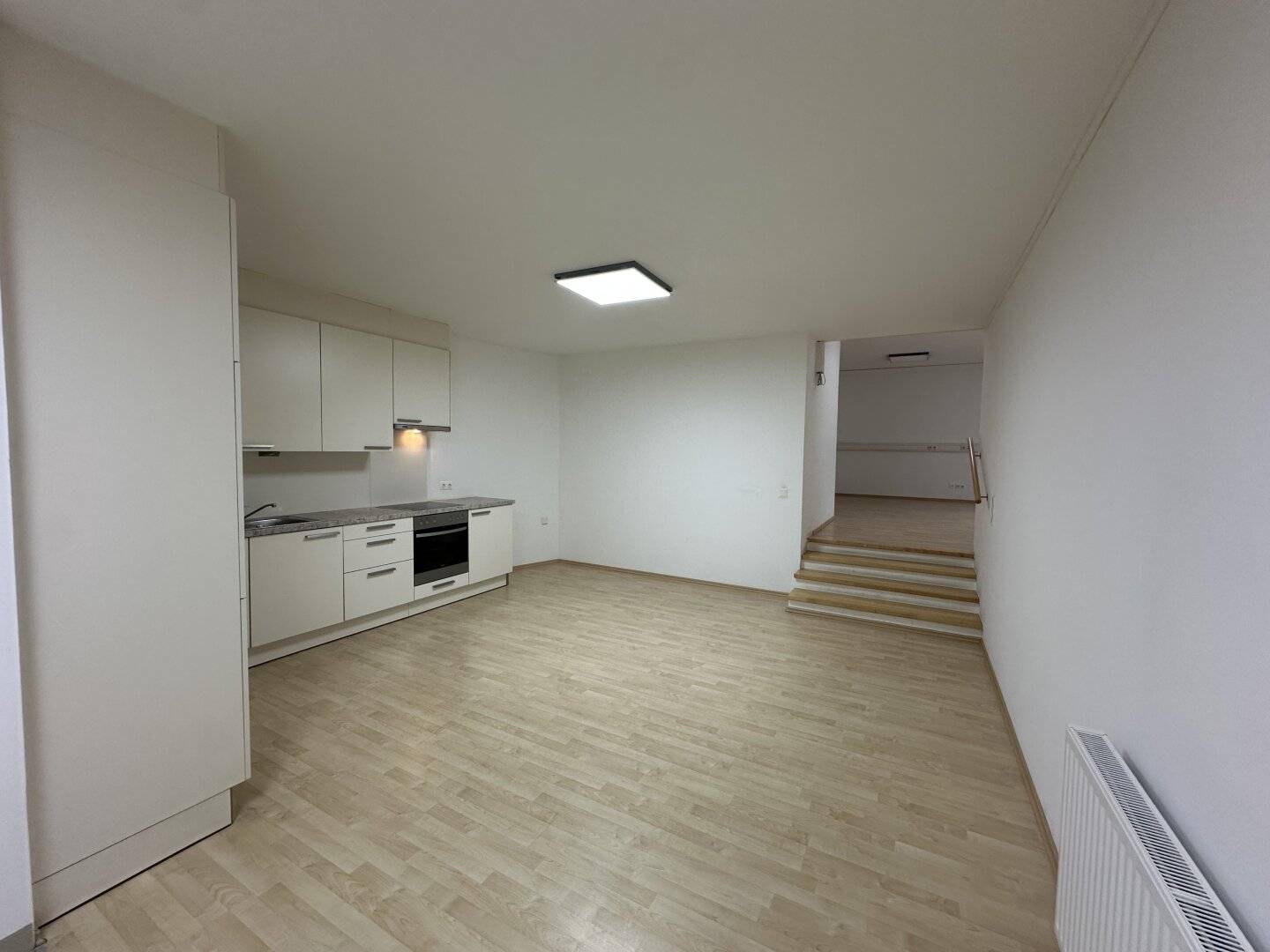 Ground floor apartment with terrace and good transport links