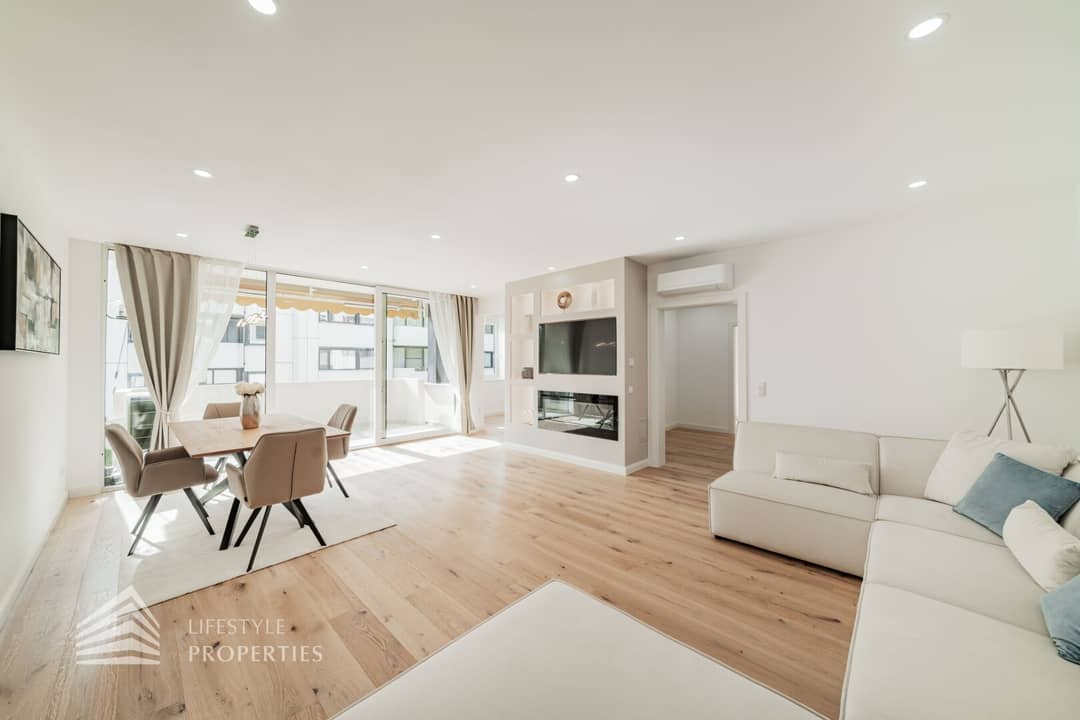 First occupancy apartment with loggia and pool access
