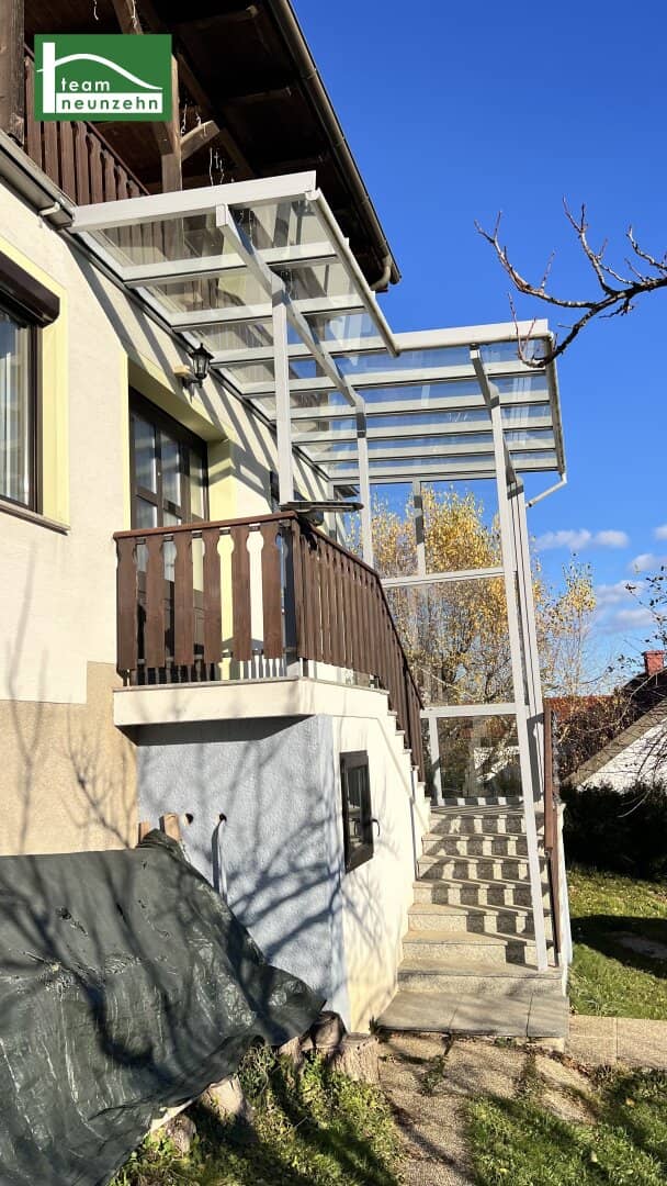 Solides Wohn- bzw. Ferienhaus (teilrenoviert) in wunderschöner Ruhelage mit 2 Wohneinheiten.