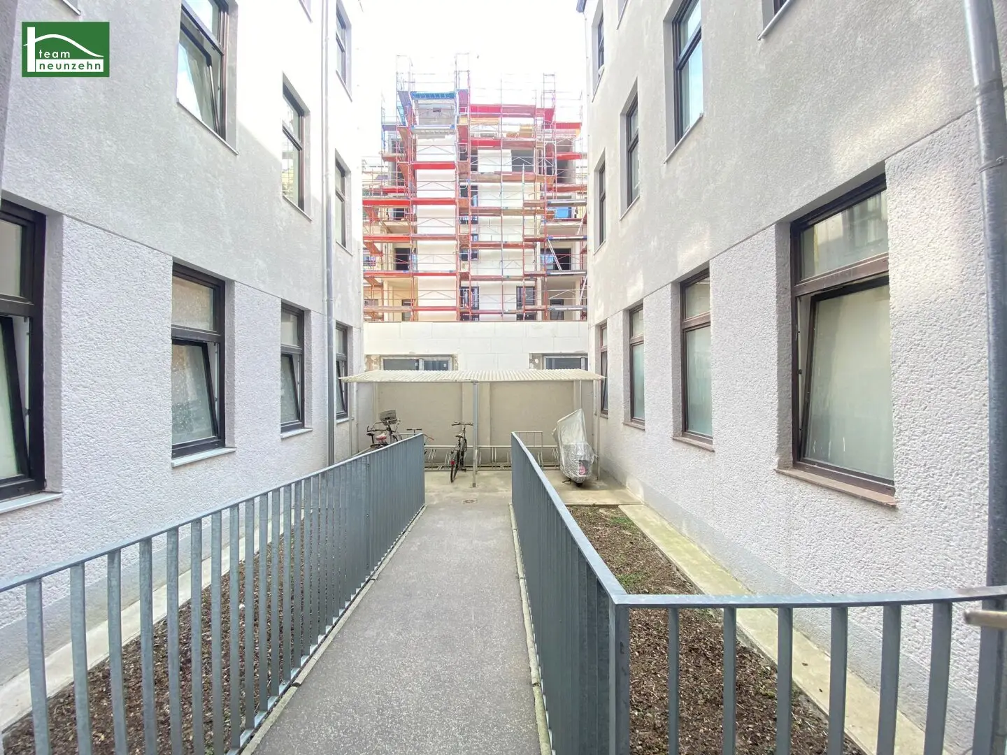 Inviting attic apartment in a quiet side-street location near Familienplatz with large terrace Built in 2014/2015
