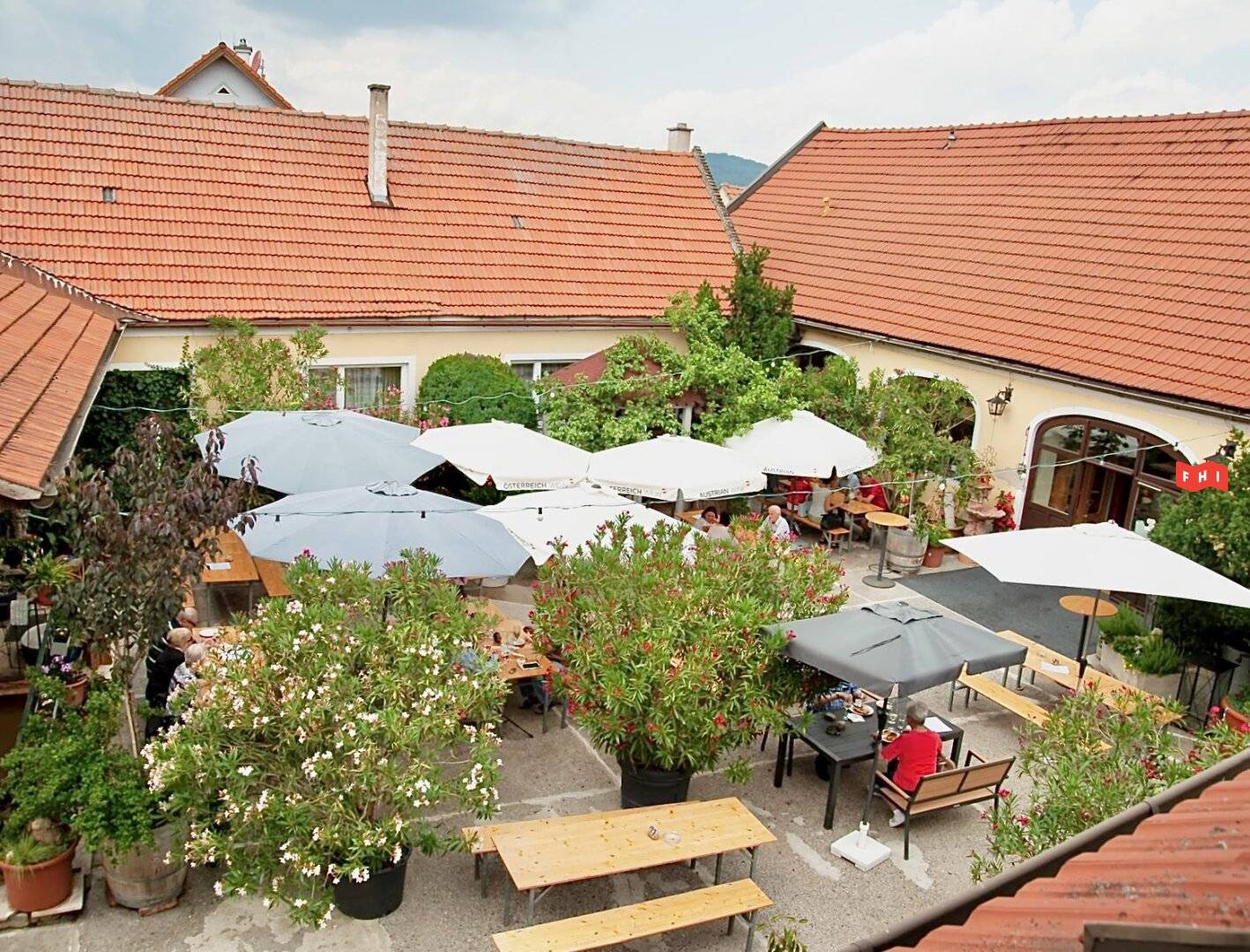 Tradititioneller Vierkanthof mit 2 Wohnhäusern, ideal als Gemeinschaftspraxis Nähe Stift Göttweig bei Krems
